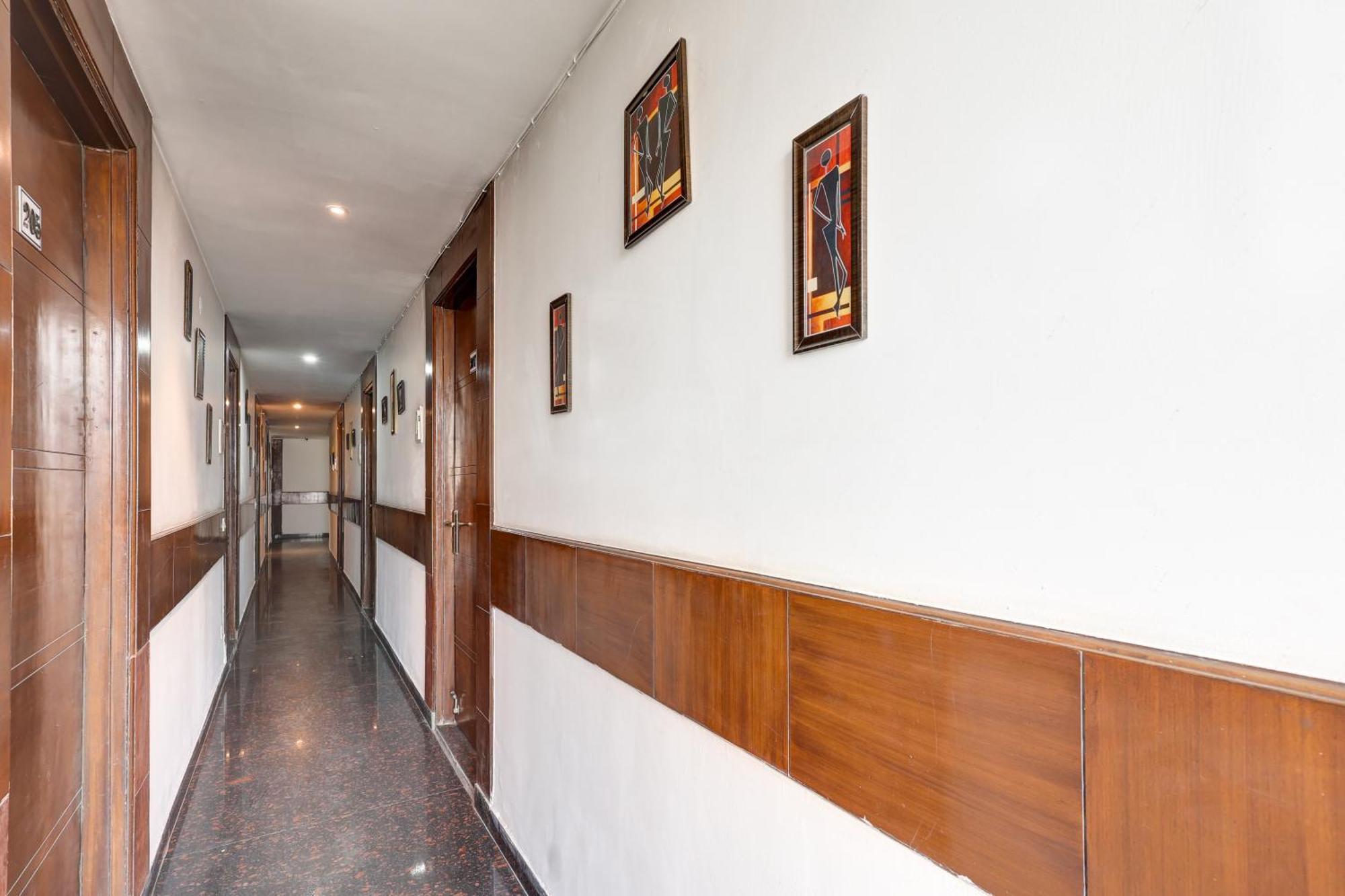 Hotel Aron By The Premium Villa ニューデリー エクステリア 写真